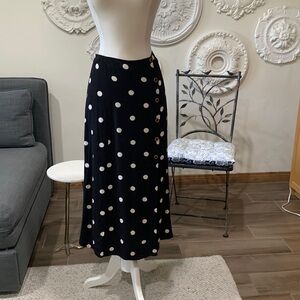 Long black and white skirt